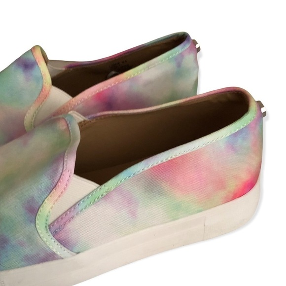 NEW Steve Madden sneakers Toshe Tie Dye slip on - Picture 7 of 9